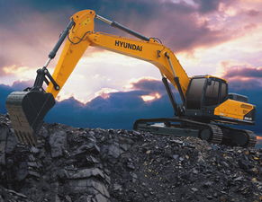 現(xiàn)代挖掘機(jī)R350L vs 參數(shù)對比分析